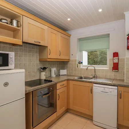6 Apartment *