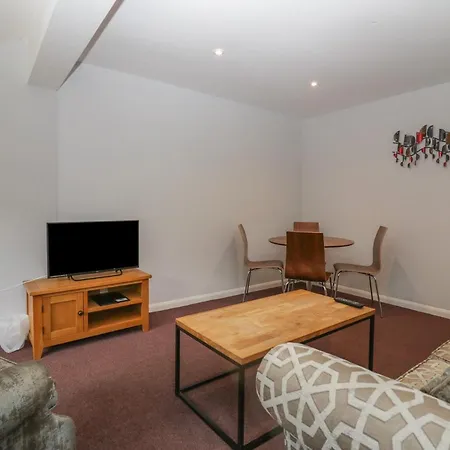 6 Apartment *