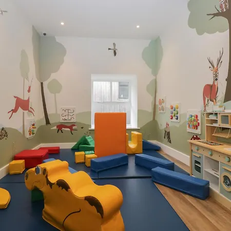 Apartment 6
