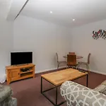 6 Apartamento *