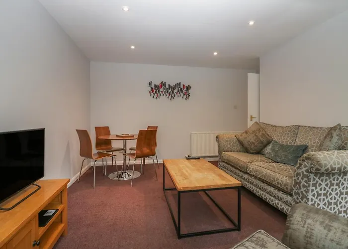 6 * Keswick (Cumbria)